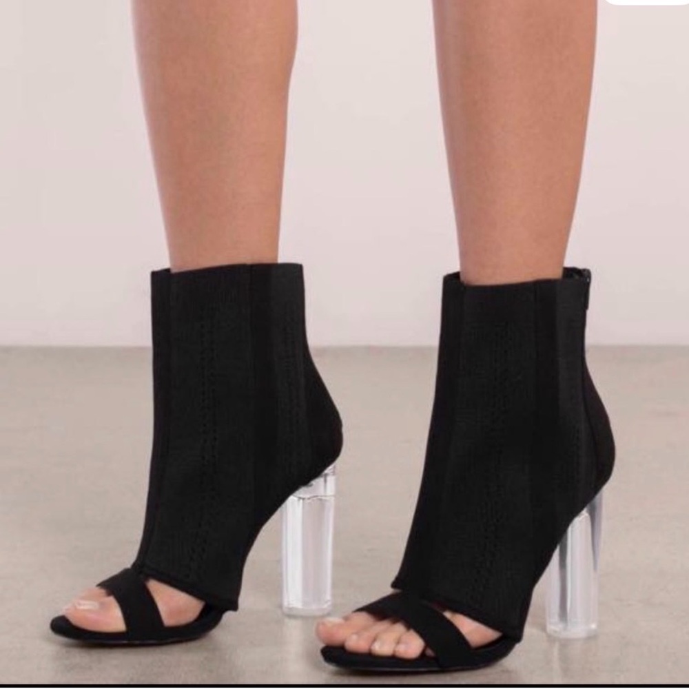 Elegant Black Ankle Boots with Clear Heels